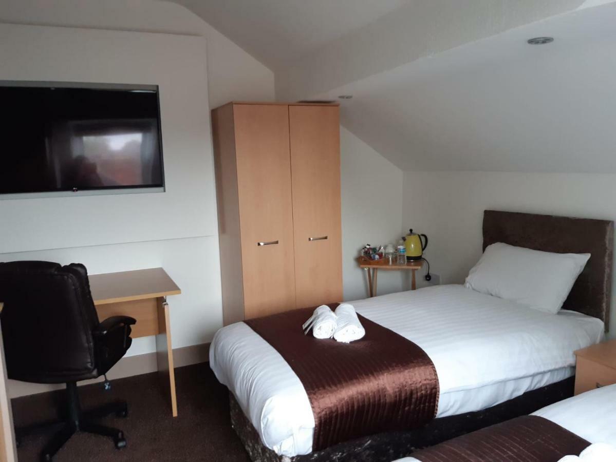 The Fallowfield Lodge Manchester Bagian luar foto