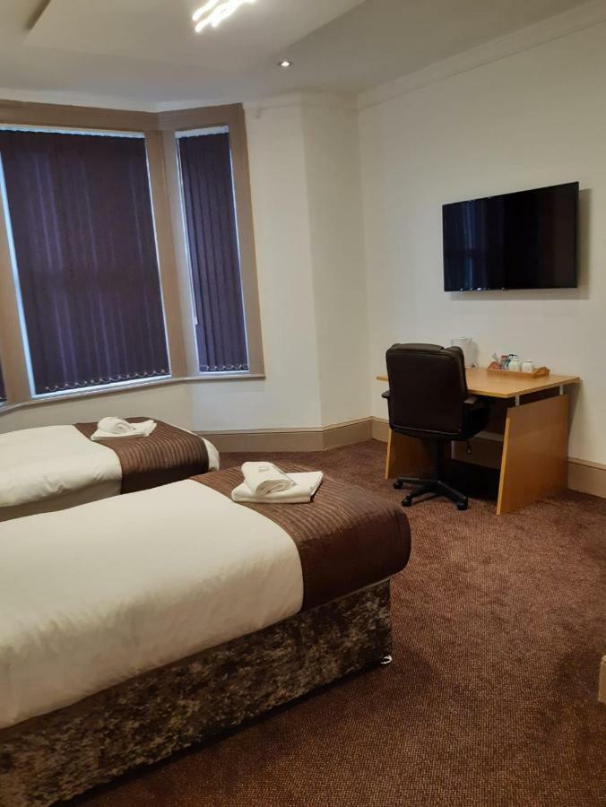 The Fallowfield Lodge Manchester Bagian luar foto